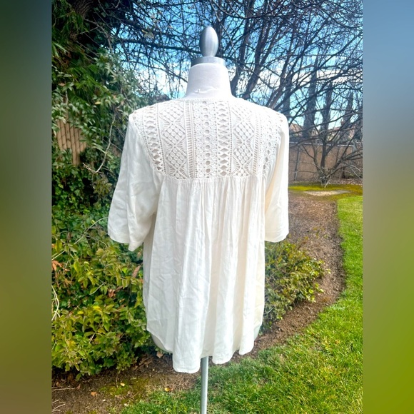 MOSSIMO supply Co. Embroidered cream Top - Picture 6 of 6